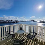 With Fantastic Seaview In Henningsvaer.