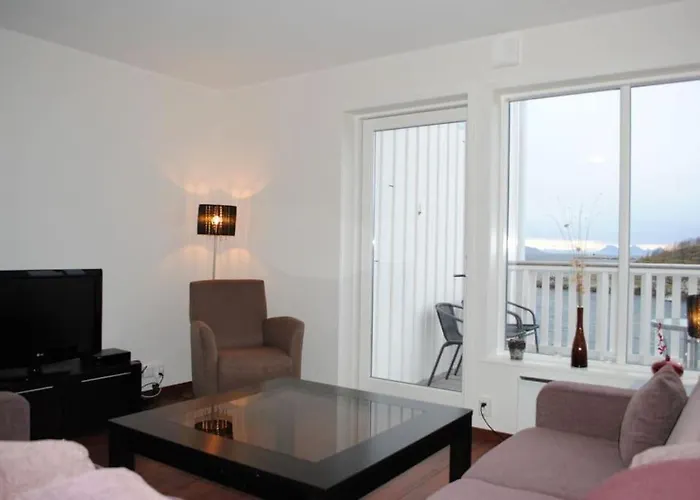 Appartement With Fantastic Seaview In Henningsvaer.