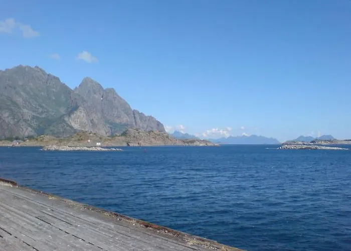 With Fantastic Seaview In Henningsvaer. Apartment