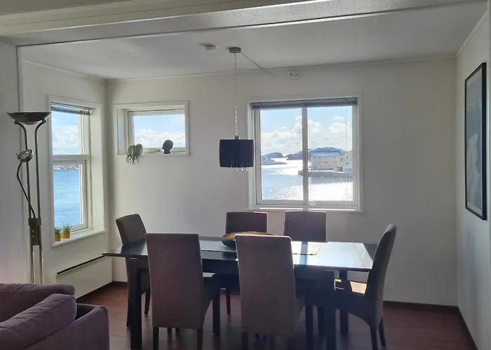 With Fantastic Seaview In Henningsvaer.